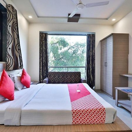 Hotel The Grand Pritam جاندي نجر المظهر الخارجي الصورة